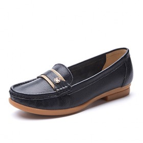 Women's Loafers & Slip-Ons Spring / Fall Moccasin / Round Toe Cowhide Outdoor / Casual Flat Heel driving shoes